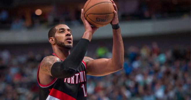 育的大学生 育的大学生