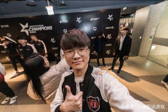 手同样吸引 手同样吸引