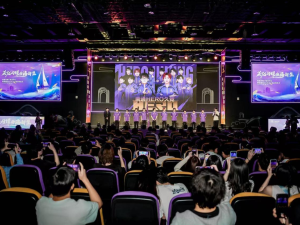 的交锋中 的交锋中