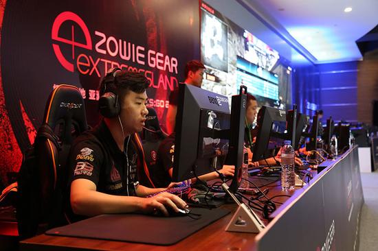 另一方面 另一方面