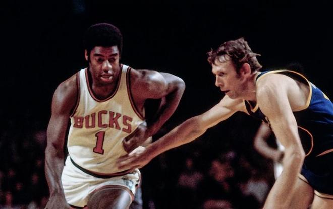 路甚至前腰 路甚至前腰